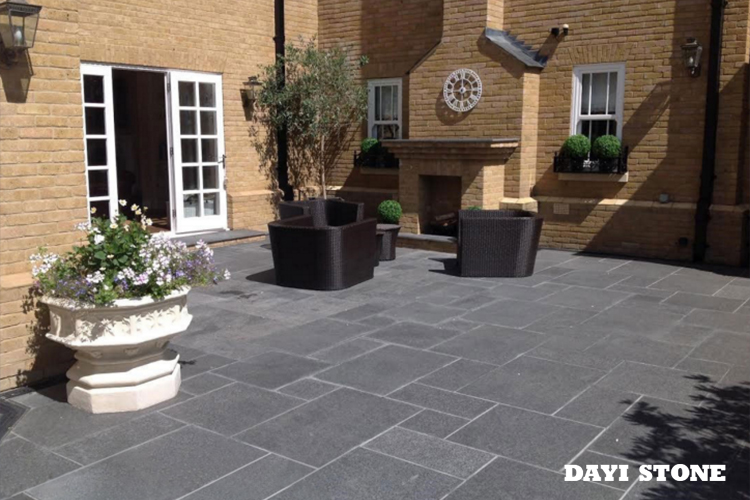 Paving Black Natural Stone Basalt G684 Top Flamed others sawn